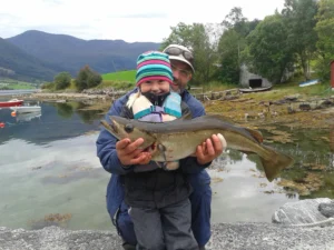 Familienurlaub Norwegen – Vater und Sohn