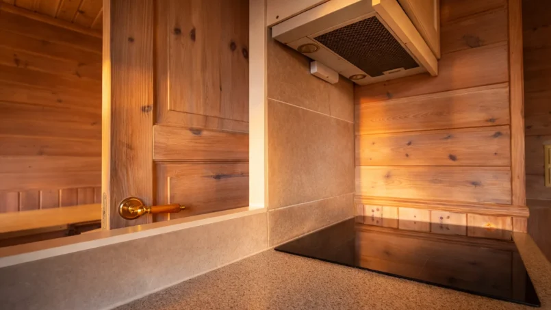 Angeln_Norwegen_Holmemstranda3_Kueche2