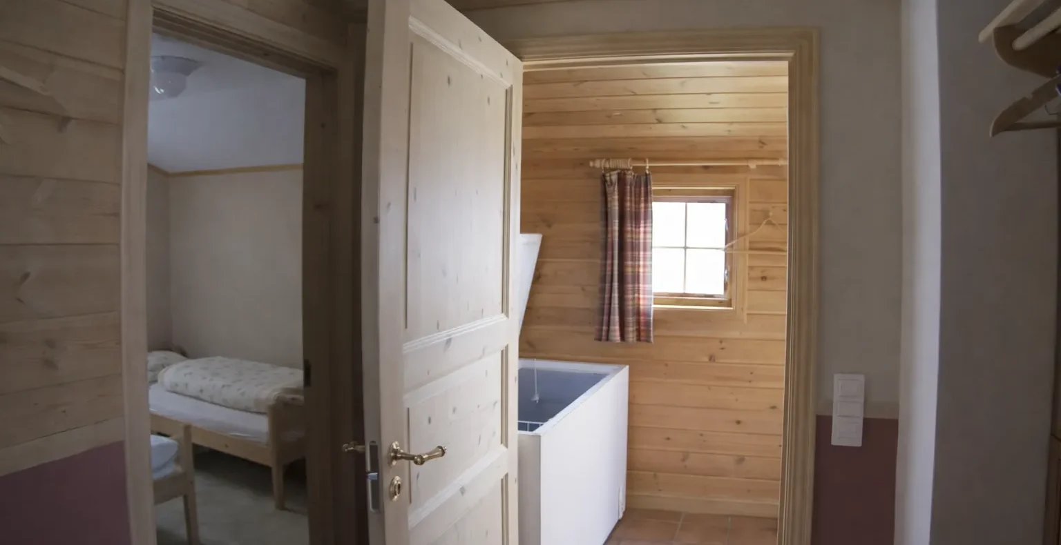 Angelunterkunft in Norwegen direkt am Fjord mit Bootsanleger